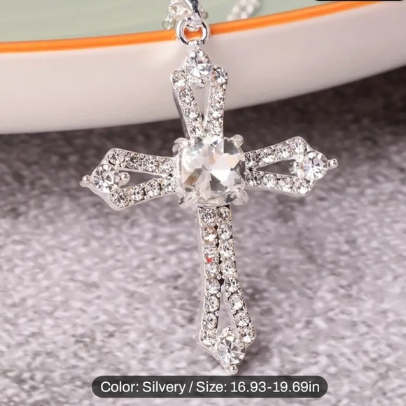 Artificial Diamond Cross Necklace Charm Silvery Necklace - Picture 3 of 3